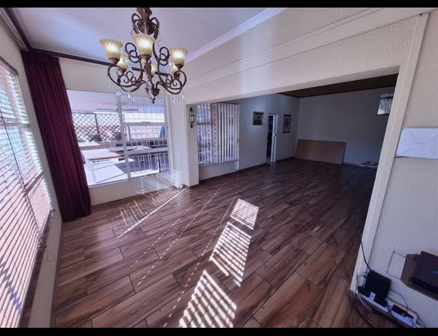 3 BEDROOM HOUSE FOR SALE IN VANDERBIJLPARK SW 2